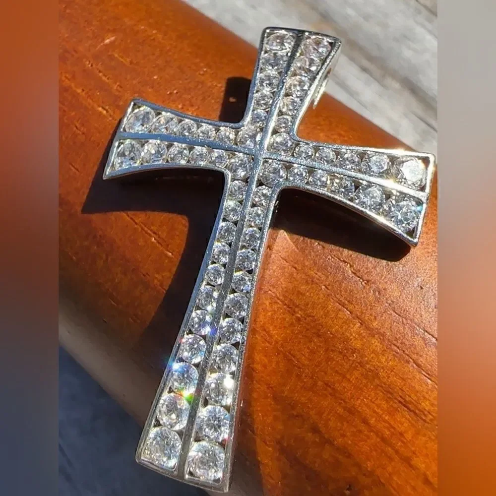 Sterling Silver 925 Cross Pendant With White CZ Stones Modern Curved Design